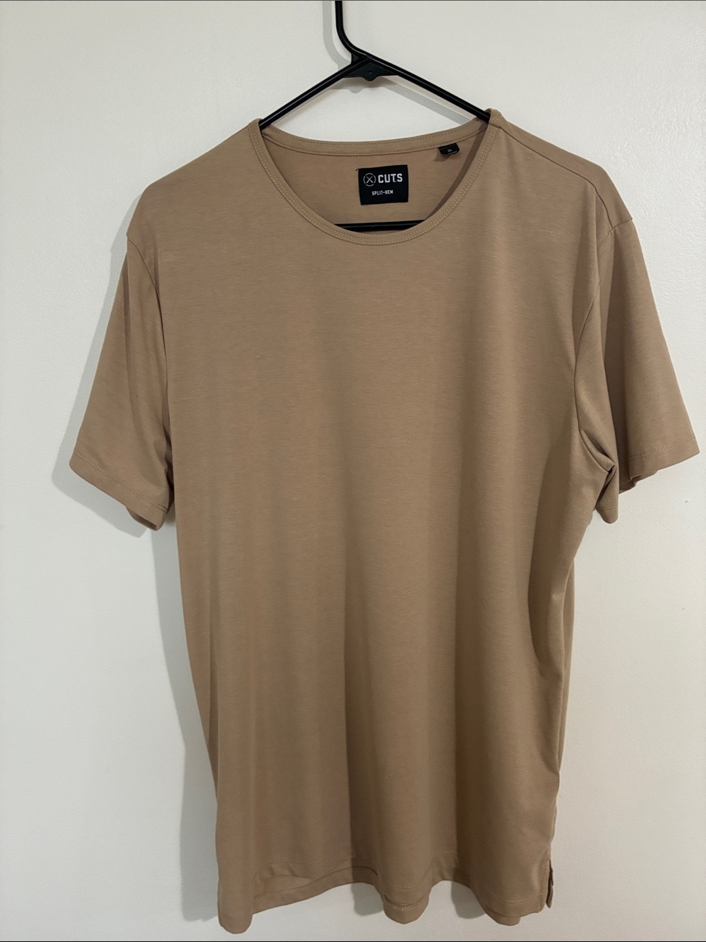 Cuts Clothing Short-Sleeve Crew Tee in Khaki